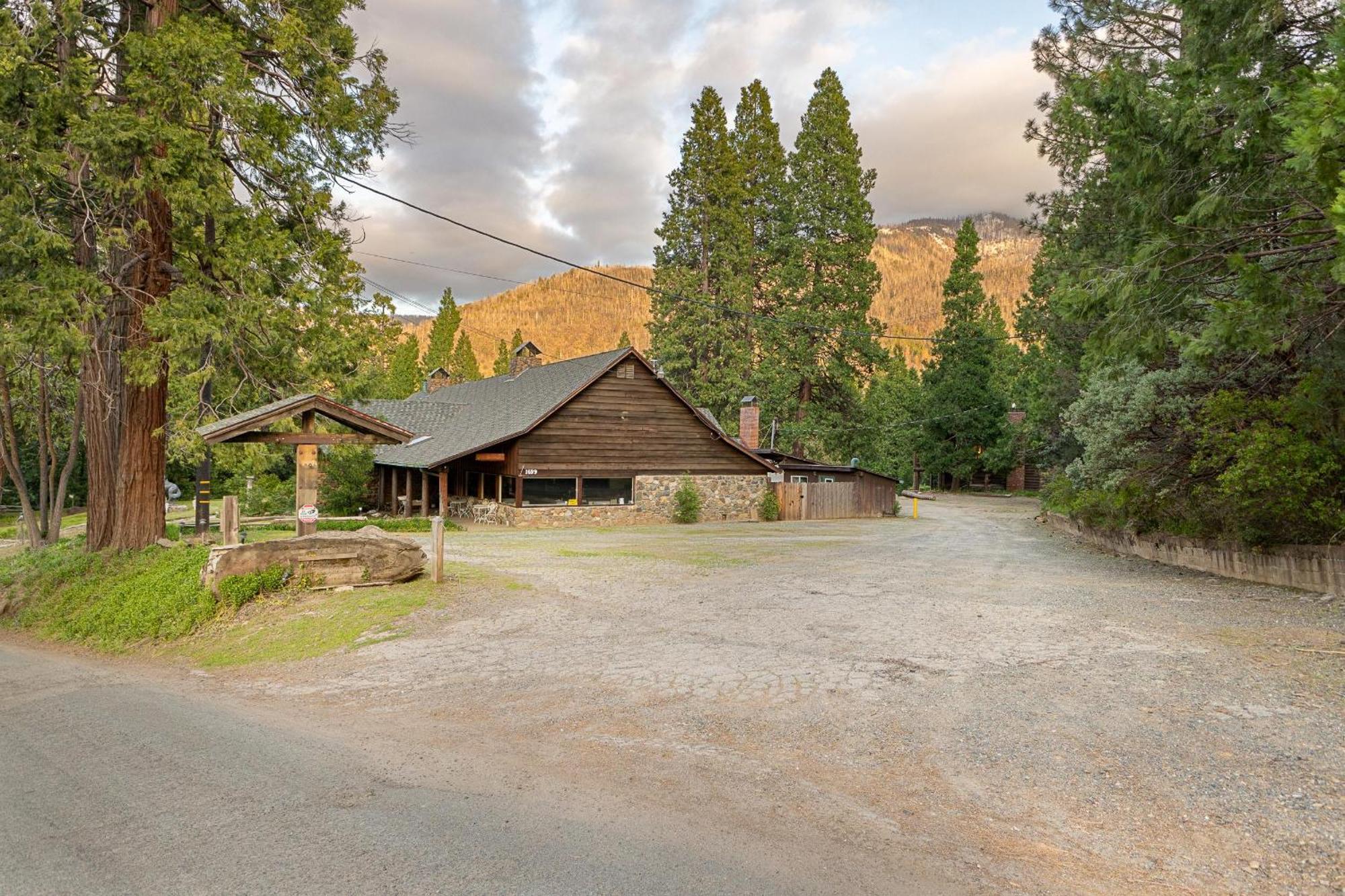 Camp Nelson Lodge Room 10 Ponderosa エクステリア 写真